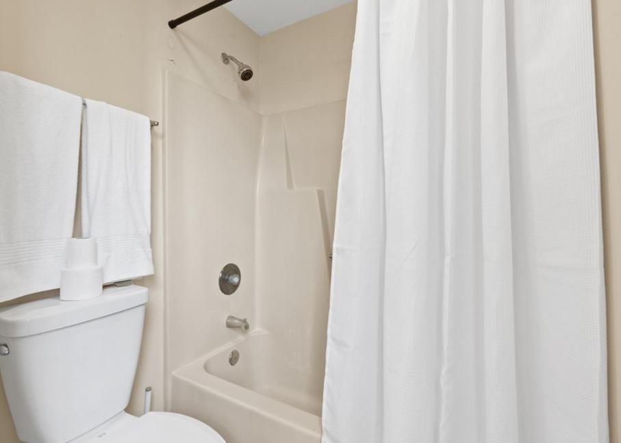 Bright And Cozy 1-Br Condo, Wifi Ουίλμινγκτον Εξωτερικό φωτογραφία
