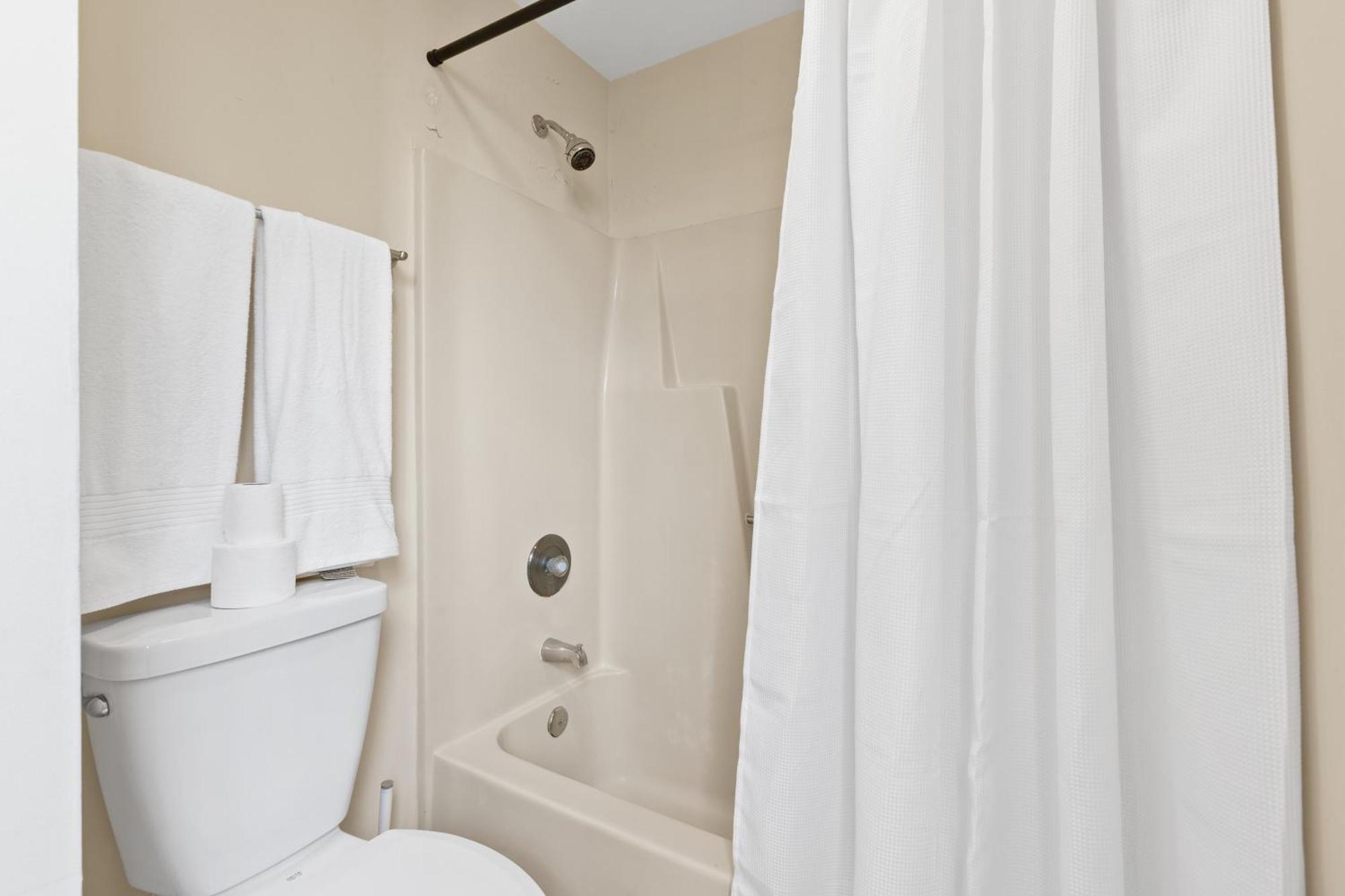Bright And Cozy 1-Br Condo, Wifi Ουίλμινγκτον Εξωτερικό φωτογραφία